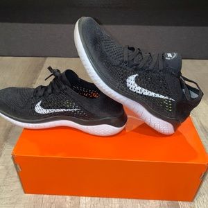 Nike Flyknit Running Shoes Size 6.5